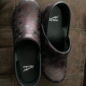 Dansko Shoe